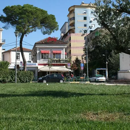 Jolly Center Hotel