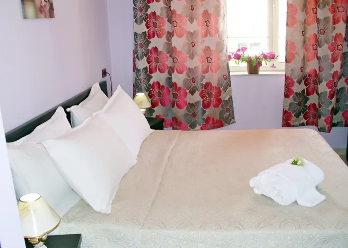 فندق Jolly Center 3*