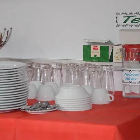 Jolly Center 3* Tirana