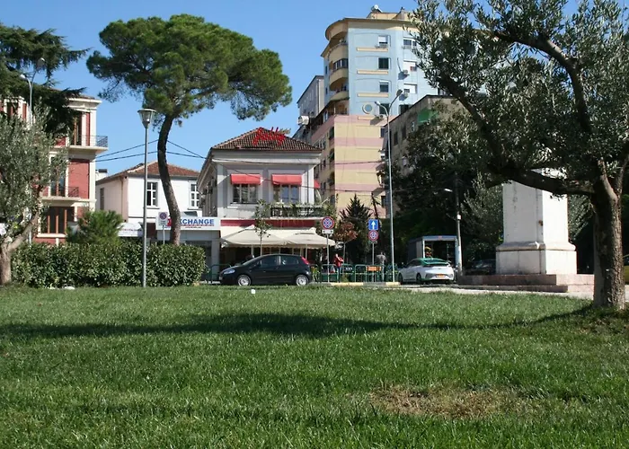 Jolly Center Hotel